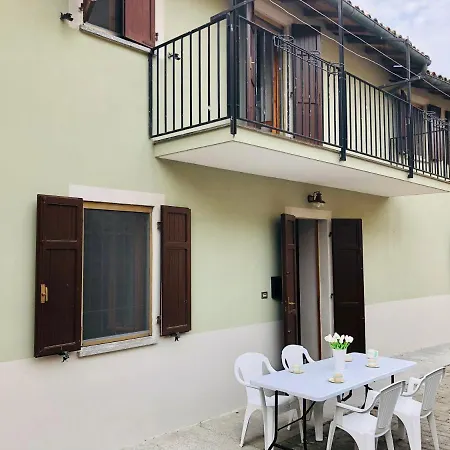 La Casa Della Rocca - Monferratohome Lägenhet