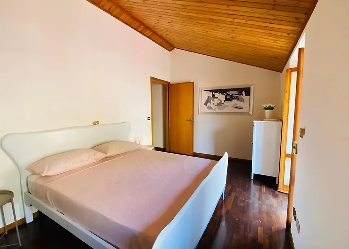 Apartment La Casa Della Rocca - Monferratohome Camagna Monferrato